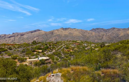 5545 Paseo Cimarron, Tucson AZ  85750-1102 exterior