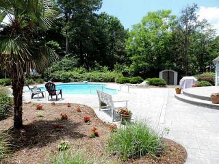 4049 Maple Dr, Chesapeake, VA 23321-1914