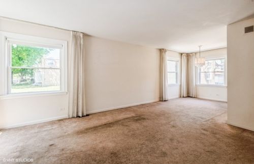 6525 Kedzie Ave, Chicago IL  60645-4115 exterior