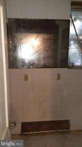 204 Spring St, Trenton, NJ 08618-4611