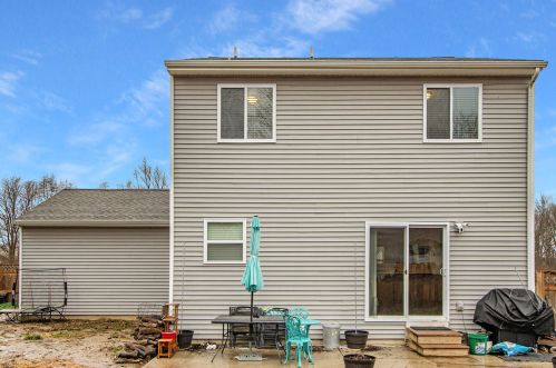 5677 Coddington Ln, Kalamazoo MI  49009-1788 exterior