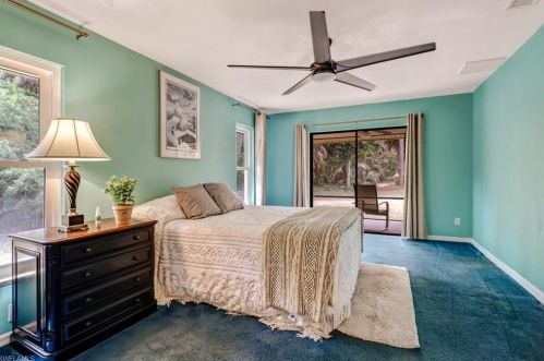 6010 Hidden Oaks Ln, Naples FL 34119-1137 exterior