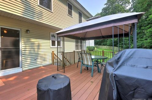 38 Nicole Dr, Milford CT 06460-6969 exterior