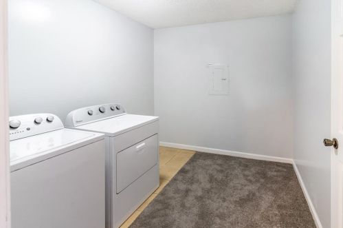 1558 Marona St, Atlanta GA 30307-2833 exterior