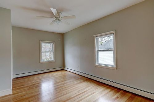 100 Beaufort St, Providence RI  02908-4435 exterior