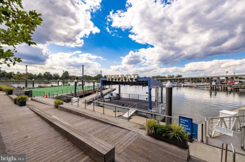 629 4 St, Washington DC 20002-4905 exterior