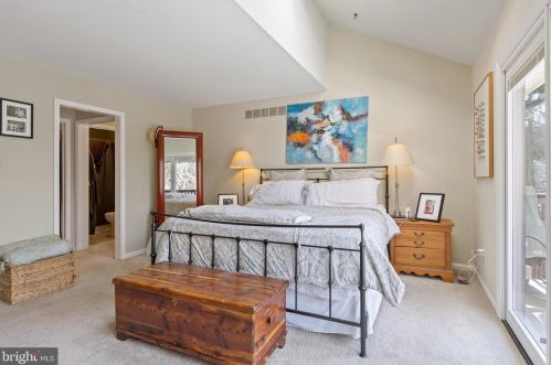 218 Northbrook Dr, Media PA 19063-5124 exterior