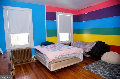 1223 Harrison St, Philadelphia PA 19124-2910 exterior