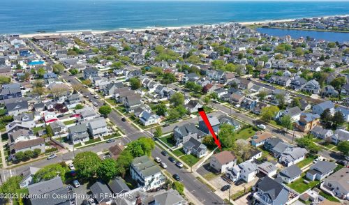 405 15 Ave, Belmar NJ 07719-2525 exterior