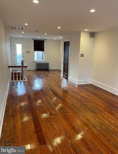 912 Catharine St, Philadelphia PA 19143-2624 exterior