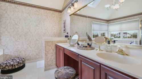 2706 Dillon Dr, Jamison PA 18929-1259 exterior