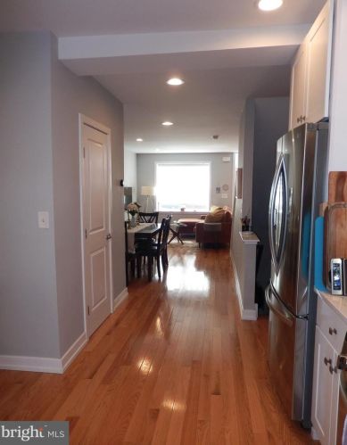 2423 Iseminger St, Philadelphia PA  19148-3517 exterior