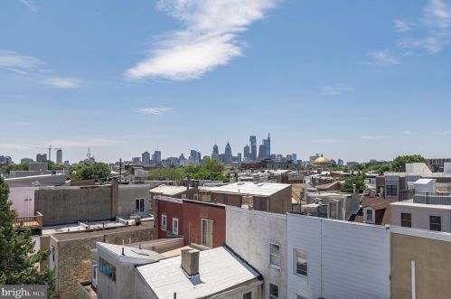 1018 Leithgow St, Philadelphia PA  19123-1421 exterior