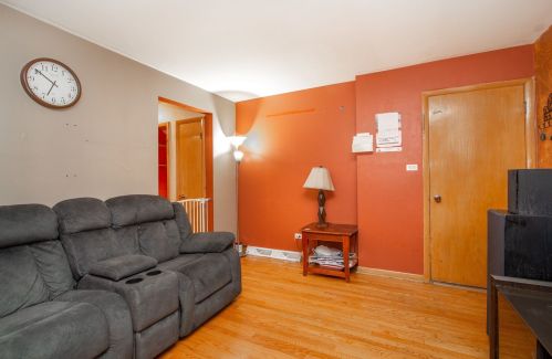 3638 53rd Ave, Chicago, IL 60804-4420