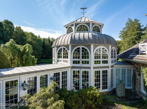 50 Dingletown Rd, Greenwich CT 06830-3539 exterior