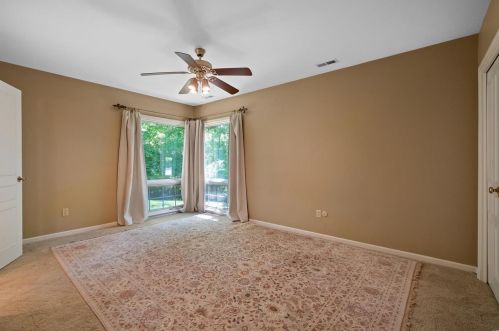 13592 Royal Glen Dr, Saint Louis MO 63131-1029 exterior