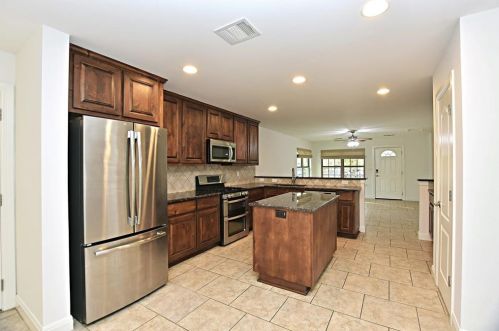 4904 Eastdale Dr, Austin TX  78723-6204 exterior