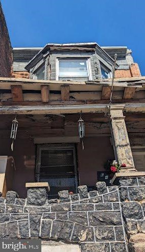 640 56th St, Philadelphia, PA 19143-2530