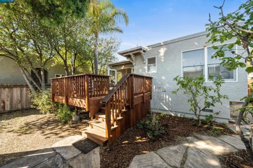 1368 Hopkins St, Berkeley CA 94707-2634 exterior