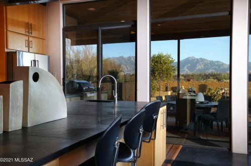 3211 Corte Amarilla, Green Valley AZ 85614-4782 exterior