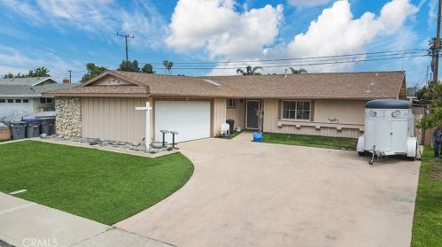 1341 Camellia St, Oxnard, CA 93036-2826