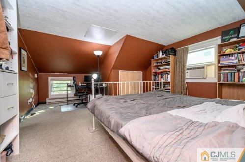 126 Park Ave, Iselin NJ 08830-2303 exterior