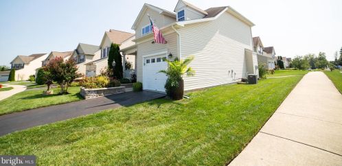 280 Kentshire Dr, Lancaster PA 17603-8851 exterior