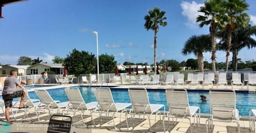 2947 Fiddlewood Cir, Fort Pierce FL 34952-3342 exterior