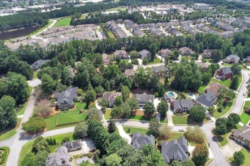 2132 Innsfail Dr, Lithonia GA  30078-2059 exterior