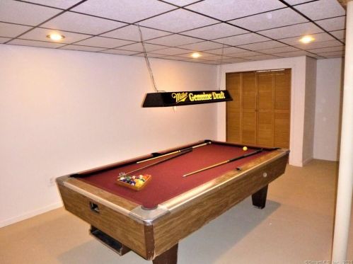 25 Basley Rd, Killingly CT 06239-2010 exterior