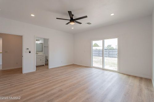 6520 Calle Herculo, Tucson AZ  85710-5620 exterior