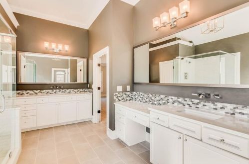 10820 Rogers Cir, Duluth GA 30097-1928 exterior