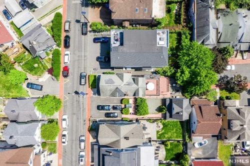 16 Vly Pl, Edgewater NJ 07020-1311 exterior