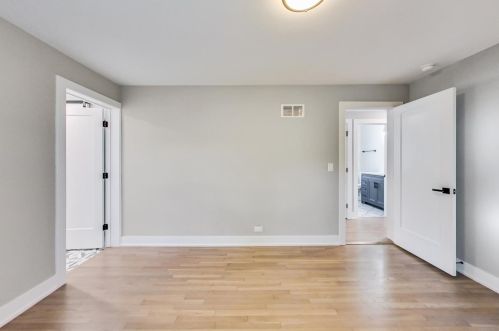 3800 Eddy St, Chicago IL  60618-5014 exterior