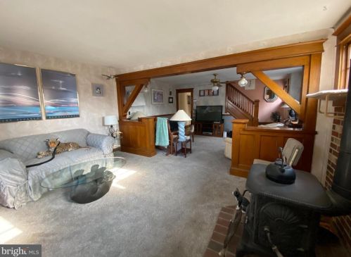 386 Connecticut Ave, Trenton, NJ 08629-1201