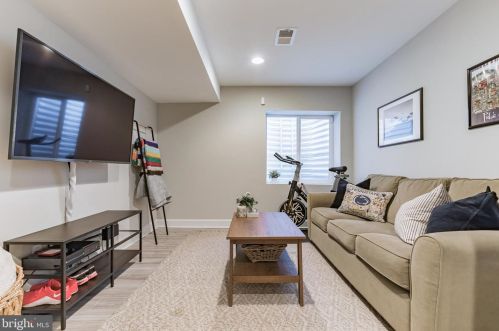 2616 Collins St, Philadelphia PA 19134-3709 exterior