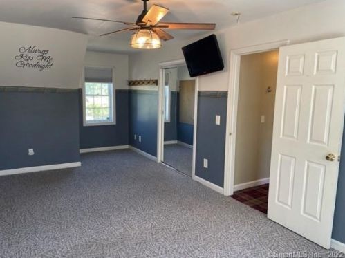 20 Frd Ln, Torrington CT 06790-7402 exterior