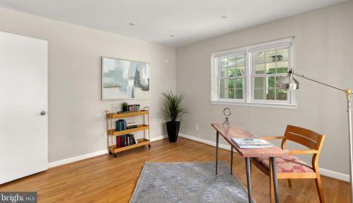 1423 Crestridge Dr, Silver Spring MD 20910-1535 exterior