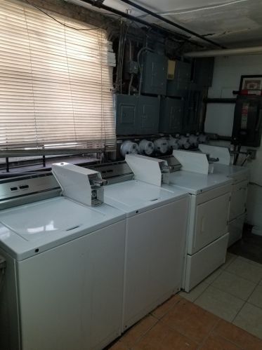 406 109th St, Chicago IL 60628-3217 exterior