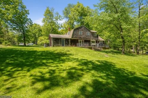 1178 Colonial Way, Bridgewater, NJ 08807-1220