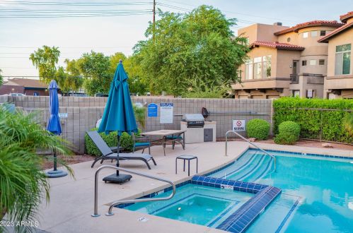 2019 Campbell Ave, Phoenix AZ 85016-4127 exterior