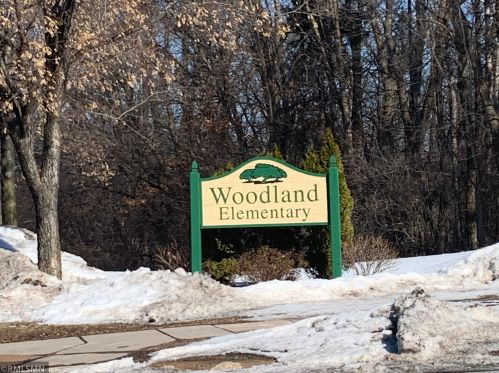 1058 Briar Crk Rd, Saint Paul MN 55123-1515 exterior