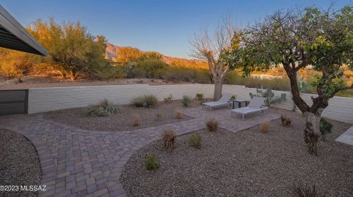 4917 Camino Arenosa, Tucson AZ  85718-6220 exterior