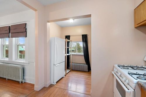 207 Perryview Ave, Pittsburgh PA 15214-1528 exterior