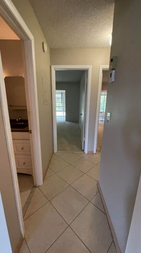 908 Savannas Pt, Fort Pierce FL 34982-6785 exterior