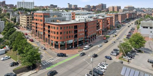 383 Commercial St, Portland ME  04102-3906 exterior