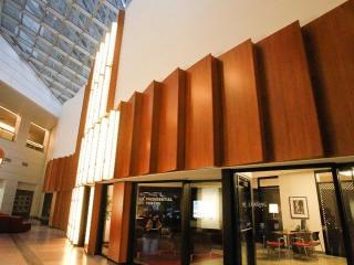 555 Madison St, Chicago IL  60661-2500 exterior