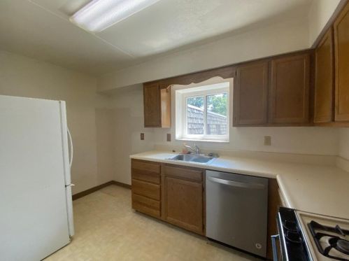 1332 Frst Grn Dr, Moon Twp PA 15108-2700 exterior