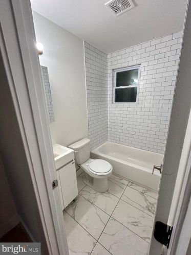 58 Galveston Pl, Washington DC 20032-2049 exterior