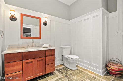 1 North St, Greenwich CT 06831-2701 exterior